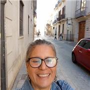 Profesora de química básica, para personas en inicio de secundaria